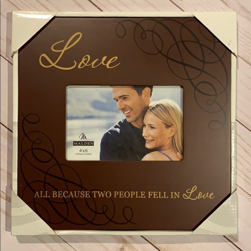 NIB Love frame